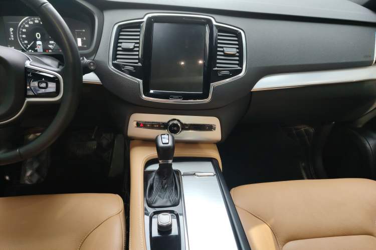 Used Volvo XC90 2018 T5 Zhiyi Edition 7-Seater
