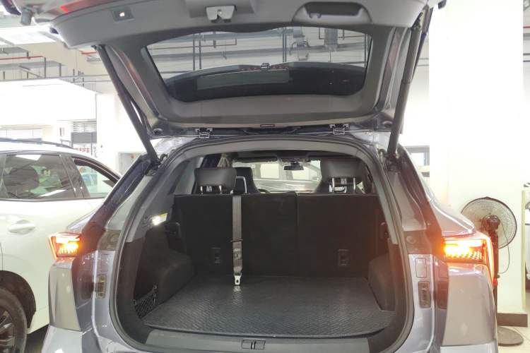 Used JETOUR Dashing 2023 1.5T DCT Starlight Shine Pro Edition
