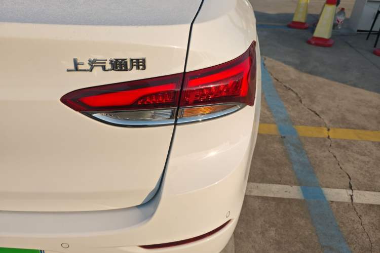 Used Buick GT 2018 18T Automatic Elite Model
