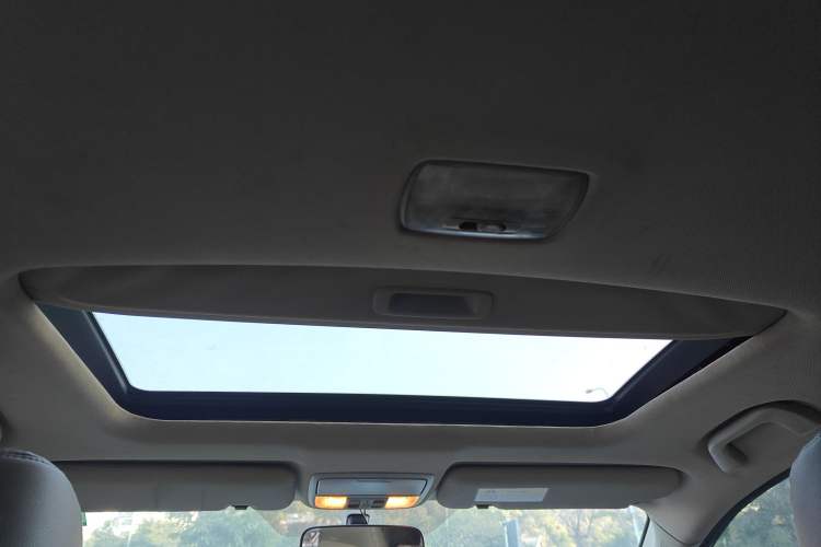 Used Honda CR-V 2015 2.0L two-wheel drive Fashion Edition
