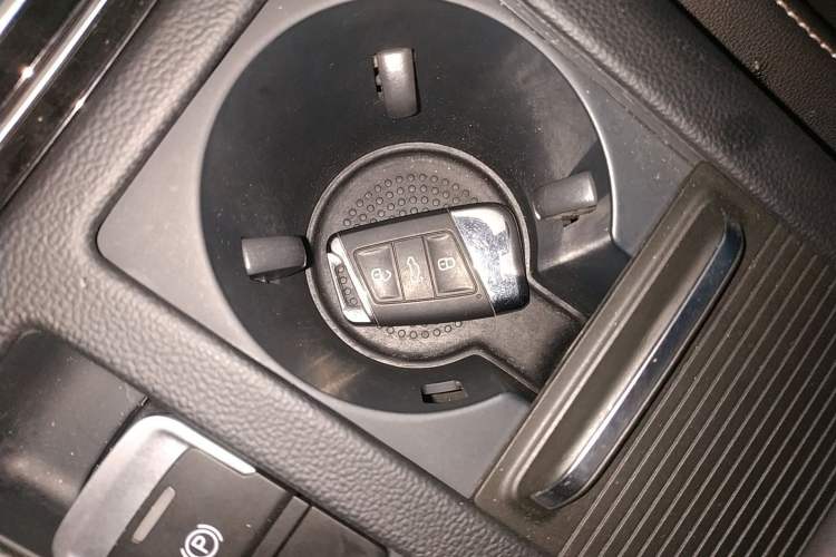 Used Volkswagen FAW-Volkswagen CC 2020 330TSI Huayan Edition China VI Standard
