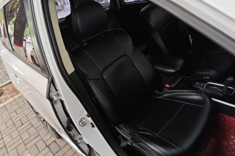 Used Mitsubishi Outlander 2021 Revised Version 2.0L Two-Wheel Drive Comfort Edition 5 Seats
