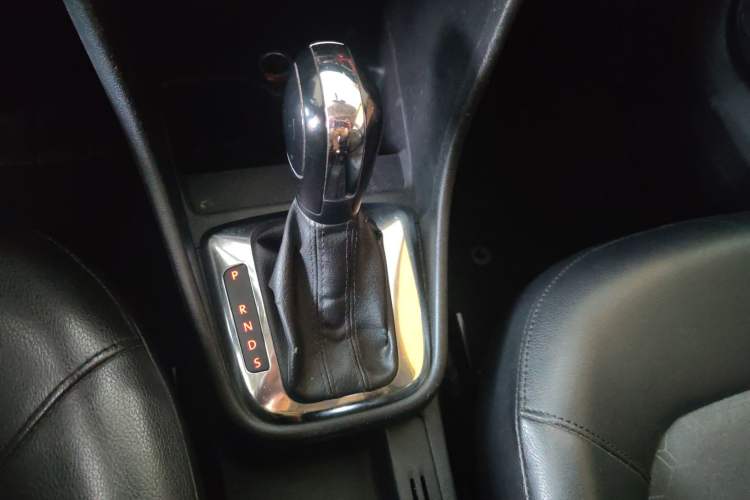 Used Volkswagen Santana 2015 1.6L Automatic Comfort Edition
