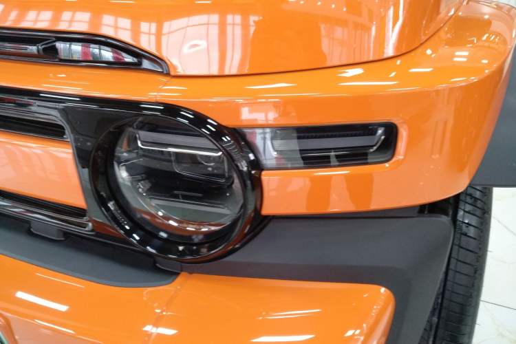 Used iCAR V23 2025 401 Two-Wheel Drive Intelligent Driving Version
