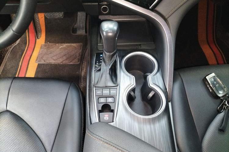 Used Toyota Camry 2023 Dual-Motor 2.5 HGVP Leading Edition