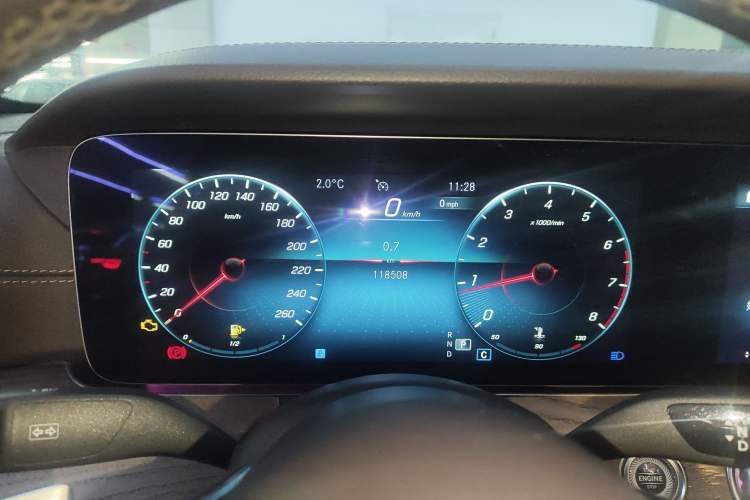 Used Mercedes-Benz E-Class 2021 Facelift E 260 L
