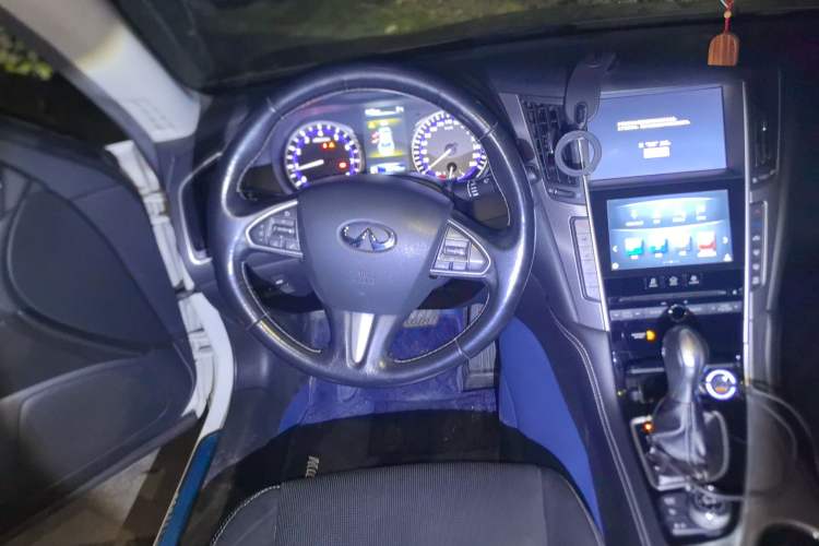 Used Infiniti Q50L 2016 2.0T Enjoyment Edition
