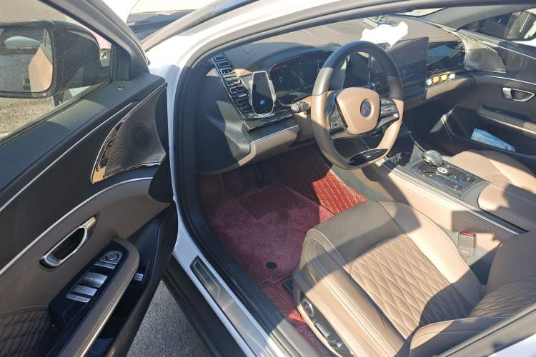 Used BYD Han 2023 DM-i Champion Edition 121KM Prestige Model