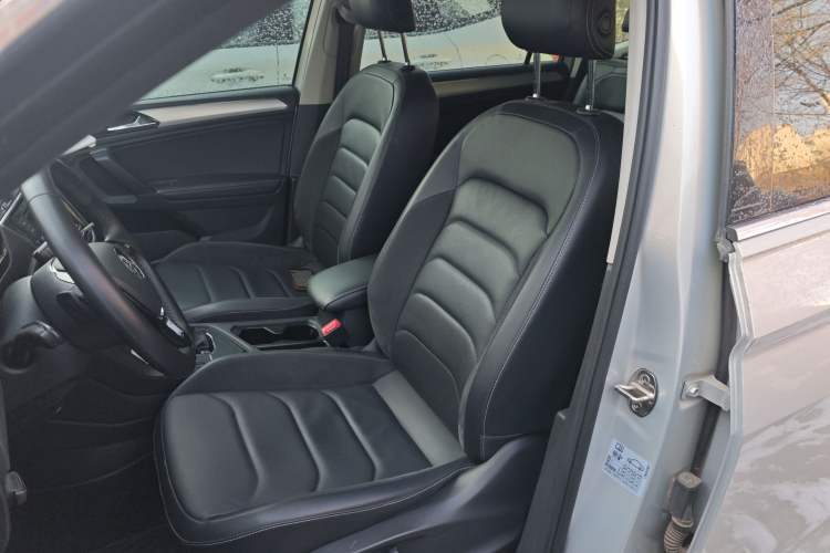 Used Volkswagen Tiguan L 2018 280TSI Automatic Two-Wheel Drive Comfort Edition