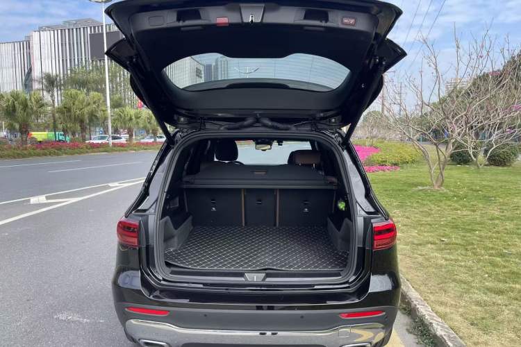 Used Mercedes-Benz GLB 2024 Refresh GLB 220 Dynamic Edition