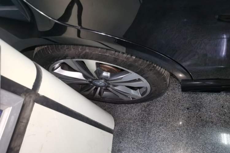 Used Mercedes-Benz E-Class 2015 Restyled E 260 L Sport Edition
