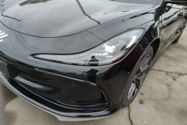 Used  L6 2024 Max Long-Range Version
