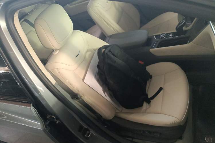 Used Cadillac XT5 2022 2.0T Four-Wheel Drive Luxury Version (Hummingbird Edition)
