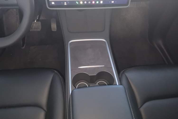 Used Tesla Model Y 2024 Rear-Wheel-Drive Version
