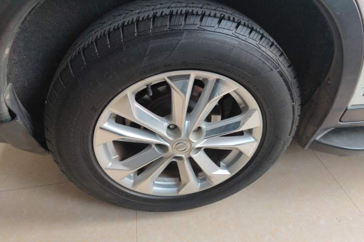 Used Nissan X-Trail 2015 2.0L CVT Comfort MAX Edition 2WD
