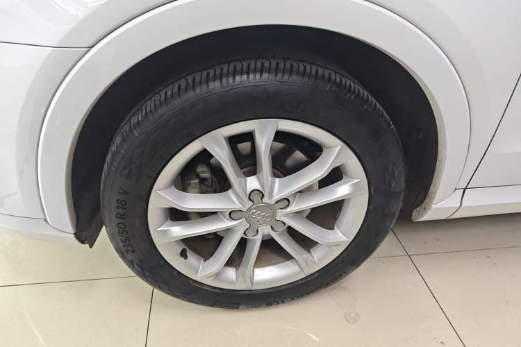 Used Audi Q3 2016 30 TFSI Collector's Edition Comfort Model