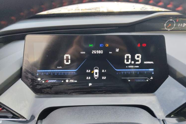 Used Oshan Z6 2023 Blue Whale 1.5T DCT Smart Luxury Model
