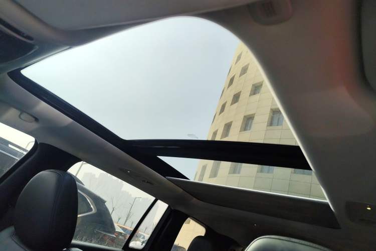 Used  Grand Commander 2020 2.0T Two-Wheel Drive Elite Version
