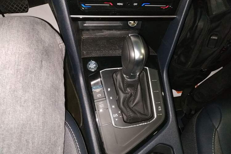 Used Volkswagen Tharu 2023 300TSI Two-Wheel-Drive Moonlight Edition
