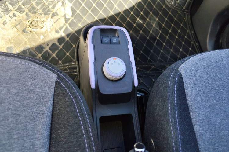 Used Chery QQ Ice Cream 2022 170km Sundae Phosphate Lithium-Ion
