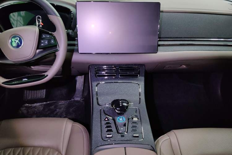 Used BYD Han 2024 DM-i Glory Edition 121KM Elite Model
