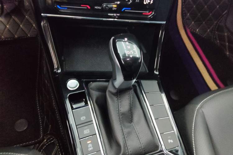 Used Volkswagen Passat 2024 380TSI Starry Dragon Edition
