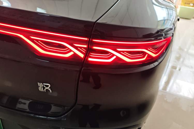 Used BYD Han 2024 EV Glory Edition 506KM Front-Wheel-Drive Premium Model