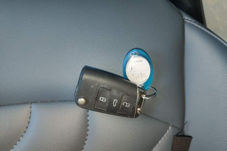 Used Volkswagen Tharu 2024 300TSI Two-Wheel-Drive Moon Luxury Edition