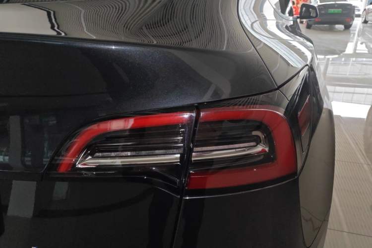 Used Tesla Model Y 2024 Rear-Wheel-Drive Version