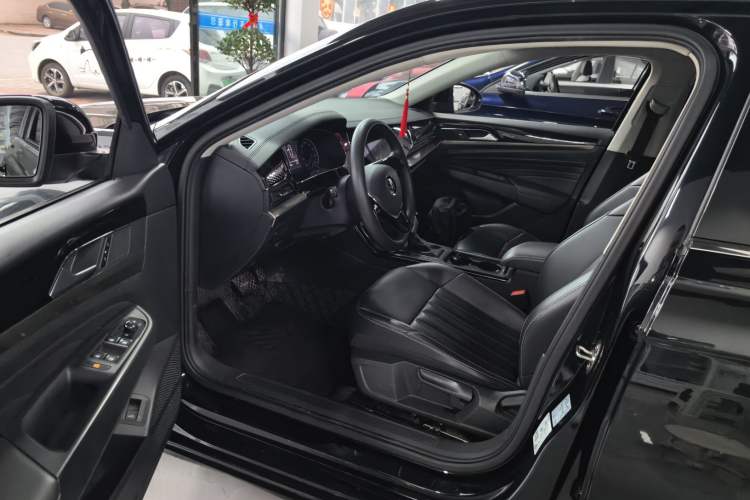 Used Volkswagen Passat 2021 280TSI Business Edition
