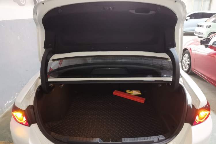 Used Mazda Mazda 3 Axela 2023 2.0L Automatic Zhiqing Edition