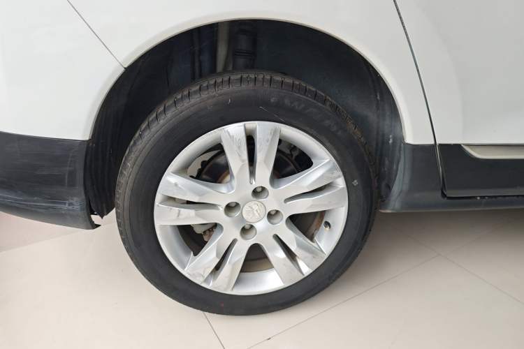 Used Peugeot 3008 2018 2.0L Automatic Classic Edition
