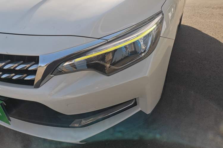 Used Venucia D60 2018 1.6L CVT Smart Connect Elite Edition
