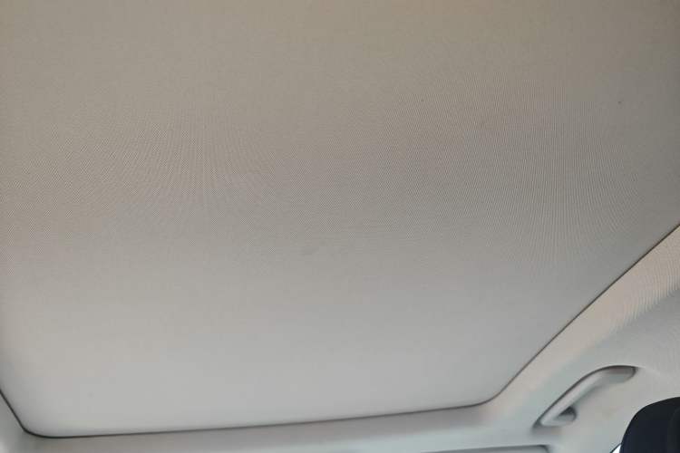 Used Lynk & Co 01 2019 2.0T Two-Wheel Drive Zhaopu Version China VI Standard
