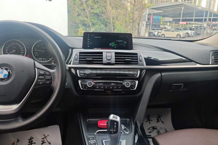 Used BMW 3 Series 2019 320Li Fashion Model
