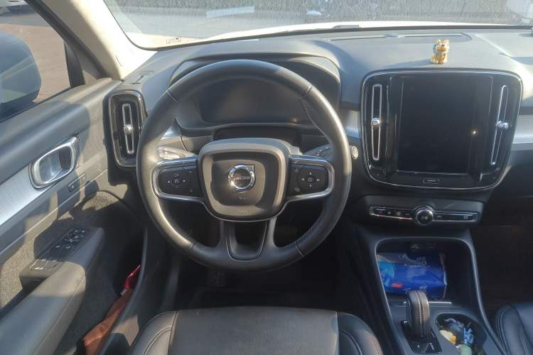 Used Volvo XC40 2021 T4 4x4 SmartDrive Fashion Edition
