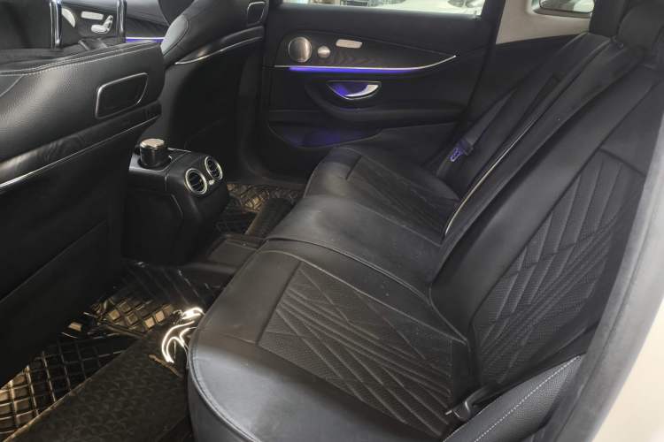 Used Mercedes-Benz E-Class 2017 E 200 L Sport 4MATIC
