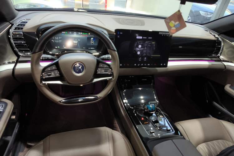 Used BYD Han 2024 EV Glory Edition 506KM Front-Wheel-Drive Premium Model
