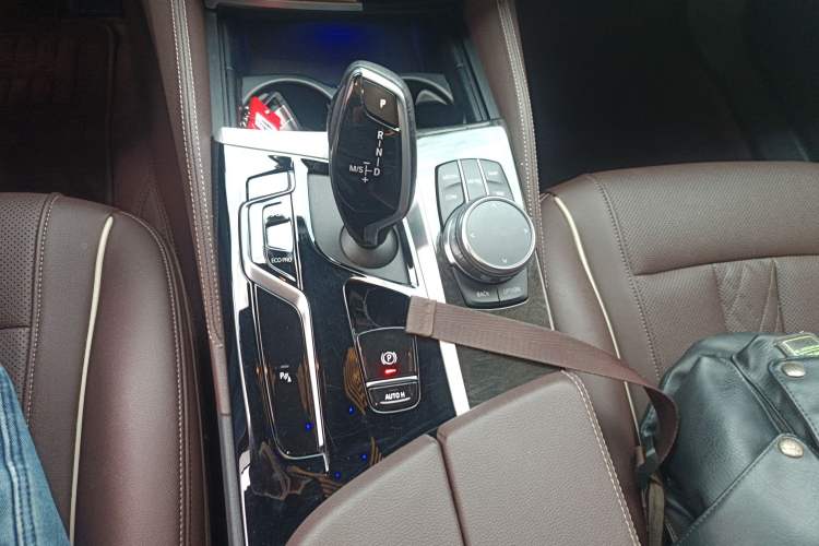 Used BMW 5 Series 2022 Second Facelift 525Li M Sport Package