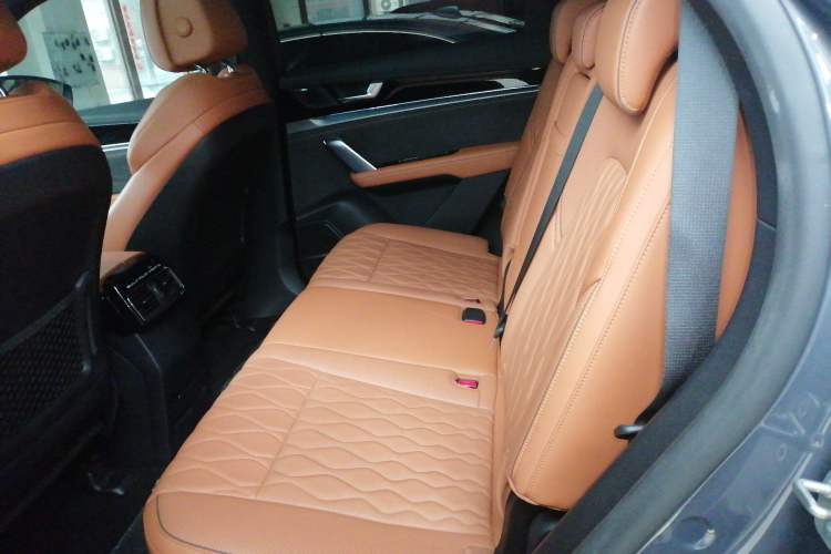 Used BYD Tang New Energy 2023 DM-i Champion Edition 112KM Prestige Model
