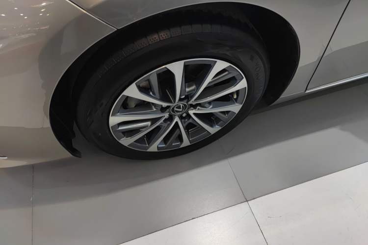 Used Lexus ES 2022 200 Excellence Edition