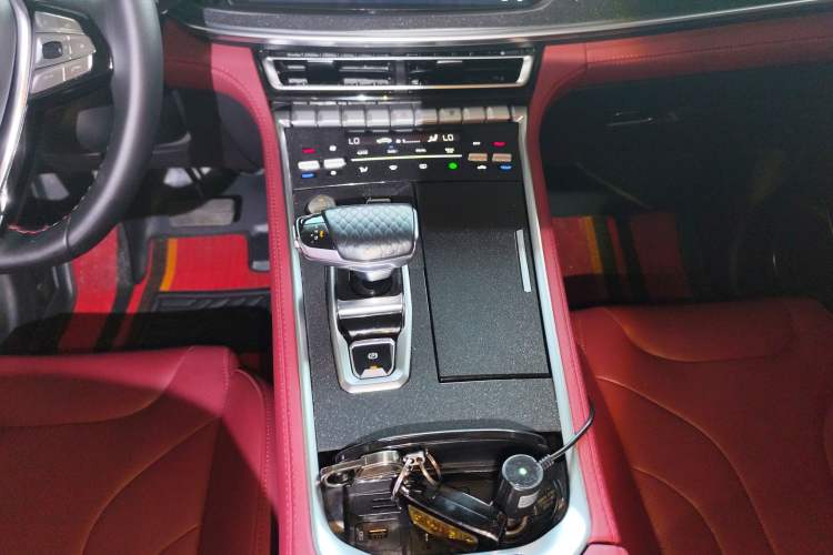 Used Changan CS85 COUPE 2019 1.5T DCT Dynamic Version China VI Standard
