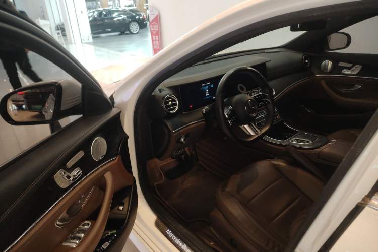 Used Mercedes-Benz E-Class 2021 E 300 L Sport Luxury Edition
