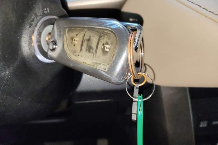 Used Toyota RAV4 2015 2.0L CVT Two-Wheel Drive Fashion Edition
