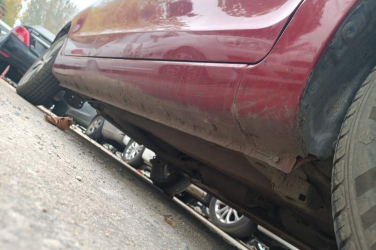 Used Cowin C3R 2015 1.5L Manual Yellow Diamond Edition
