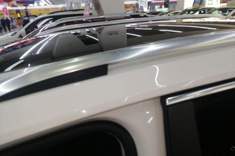 Used Volkswagen Tiguan L 2017 330TSI Automatic Two-Wheel Drive Luxury Edition