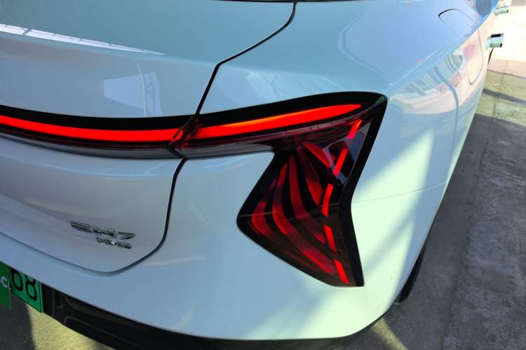 Used Hongqi EH7 2024 690 Pro
