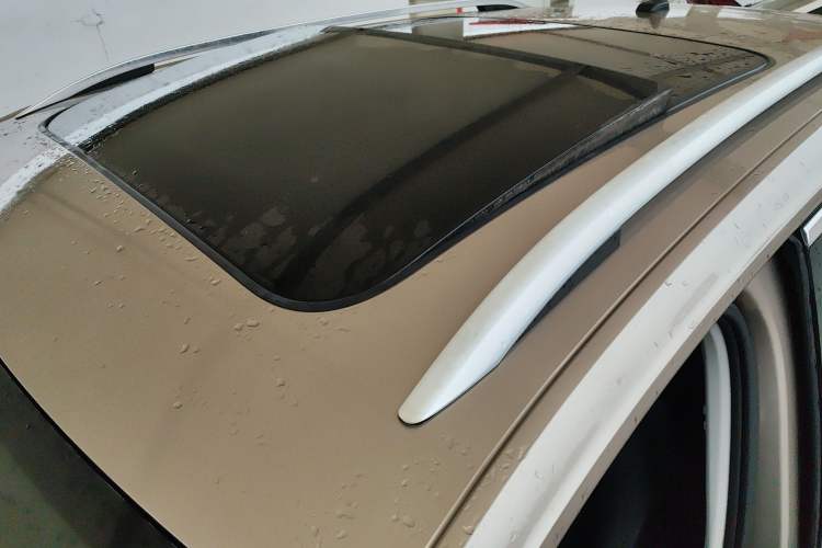 Used Volkswagen T-ROC 2021 280TSI DSG Two-Wheel Drive Comfort Connect Edition