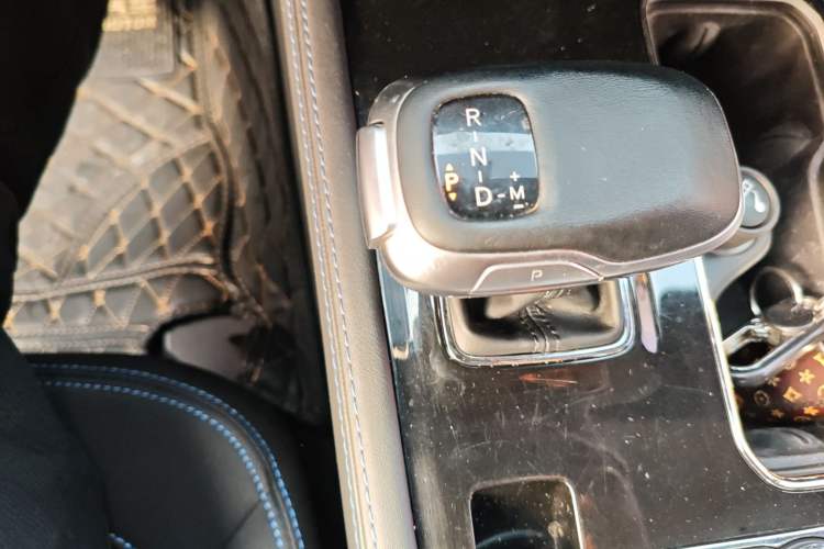 Used  BJ40 2021 2.0D Automatic Four-Wheel Drive Blade Hero Edition Pioneer Model
