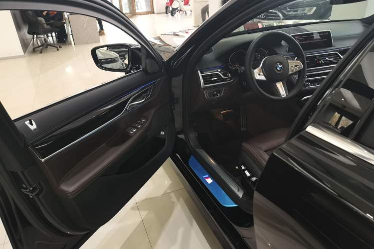 Used BMW 7 Series 2021 730Li M Sport Package